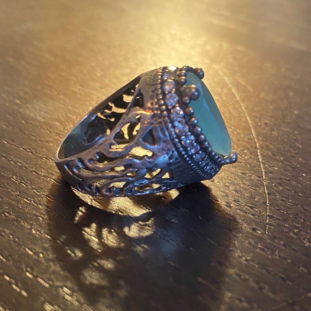 Bora Ring Size 8 Chalcedony - Picture 3 of 7